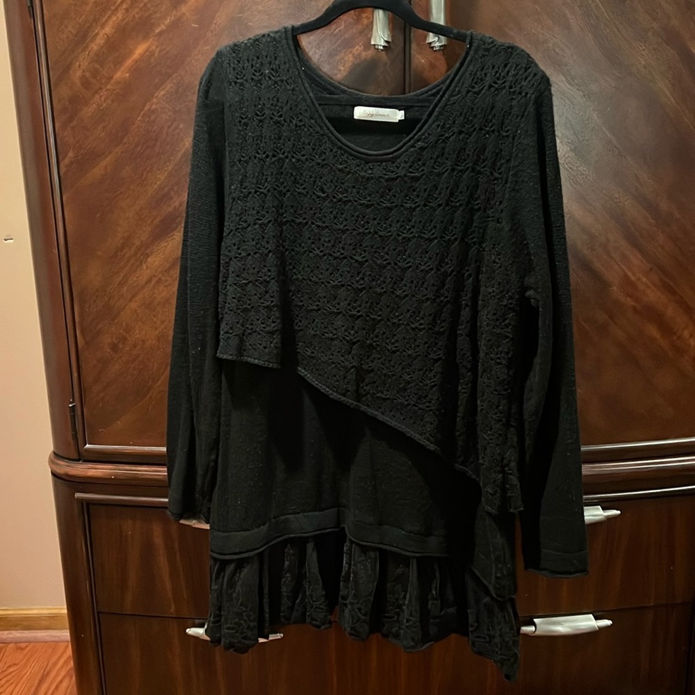 Black sweater tunic